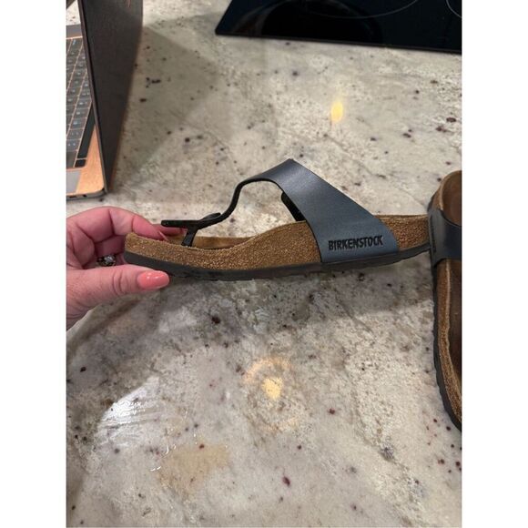 Birkenstock Gizeh Black Onyx Sandals sz 35 or 4.5-5 - Picture 4 of 6
